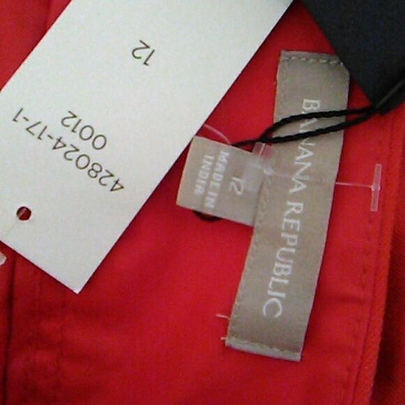 NWT Banana Republic Straight Red Skirt with BONUS SWEATER - Picture 6 of 12